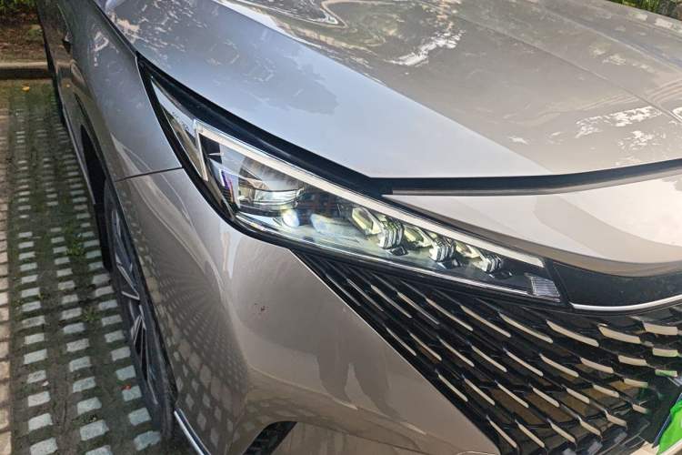 Used Roewe RX5 2023 1.5T Elite Edition Right Front Headlight