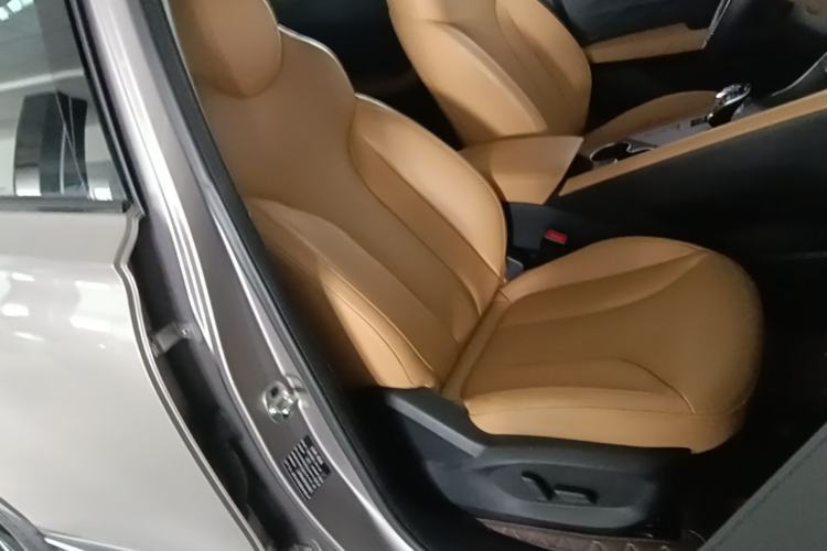 Used Roewe RX5 2023 1.5T Elite Edition Right Front Seat