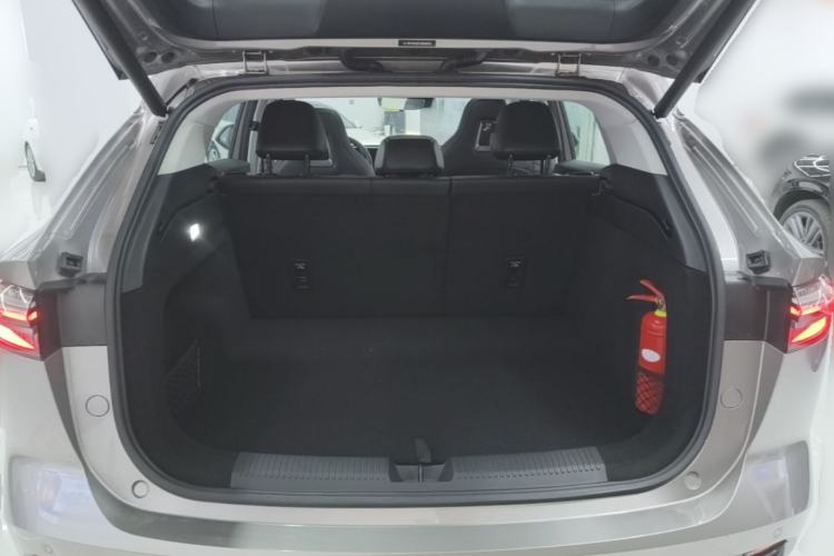 Used Roewe RX5 2023 1.5T Elite Edition Trunk