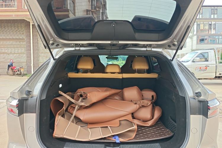 Used Roewe RX5 2023 1.5T Comfort Edition Trunk