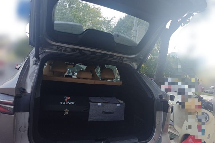 Used Roewe RX5 2023 1.5T Luxury Sliding-Screen Version Trunk