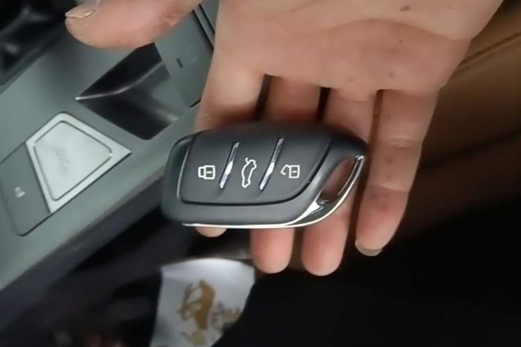 Used Roewe RX5 2023 1.5T Elite Edition Vehicle Key