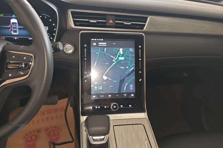 Used Roewe RX5 2023 PLUS 330TGI Automatic Trendsetting Smart Edition Audio And AC Panel