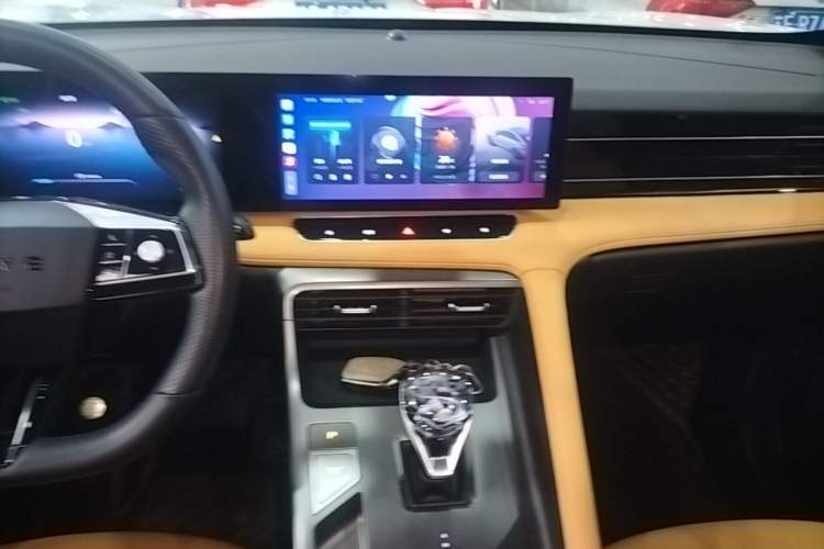 Used Roewe RX5 2023 1.5T Elite Edition Audio And AC Panel