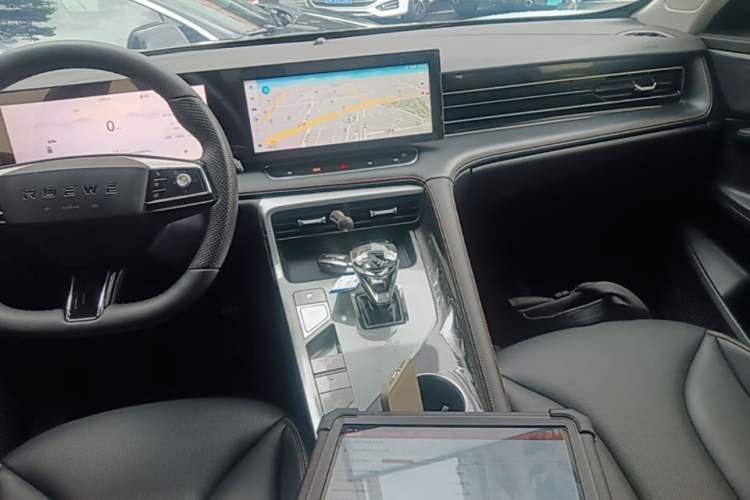 Used Roewe RX5 2023 1.5T Elite Edition Audio And AC Panel