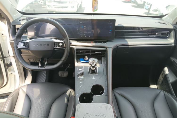 Used Roewe RX5 2023 1.5T Luxury Sliding-Screen Version Center Console