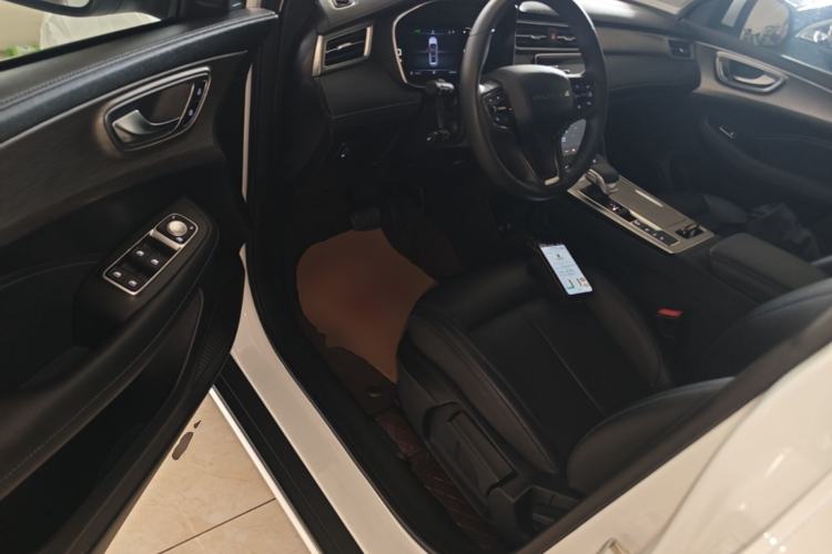 Used Roewe RX5 2023 PLUS 330TGI Automatic Trendsetting Smart Edition Driver Seat
