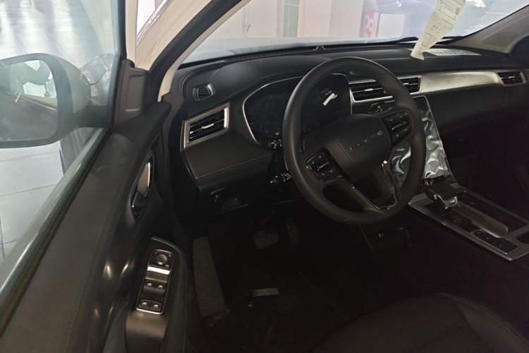 Used Roewe RX5 2023 PLUS 330TGI Automatic Trendsetting Smart Edition Driver Seat