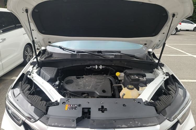 Used Roewe RX5 2023 PLUS 330TGI Automatic Trendsetting Smart Edition Engine Bay