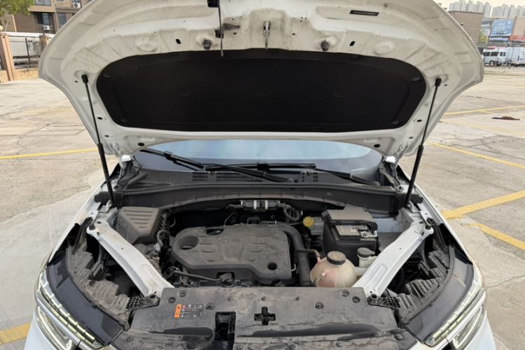 Used Roewe RX5 2023 PLUS 330TGI Automatic Trendsetting Smart Edition Engine Bay