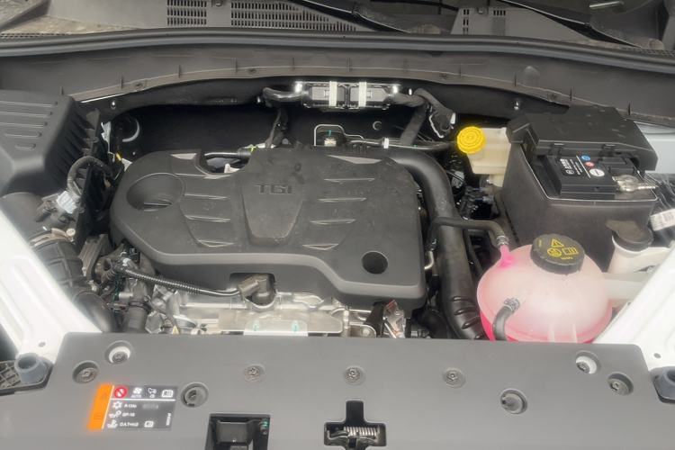 Used Roewe RX5 2023 PLUS 330TGI Automatic Trendsetting Smart Edition Engine Bay