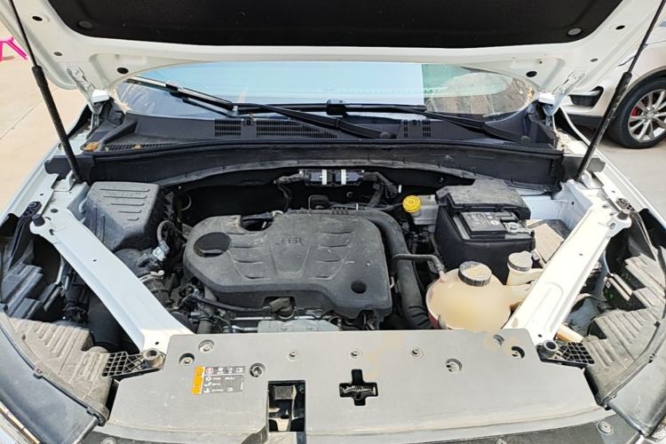 Used Roewe RX5 2023 PLUS 330TGI Automatic Trendsetting Smart Edition Engine Bay