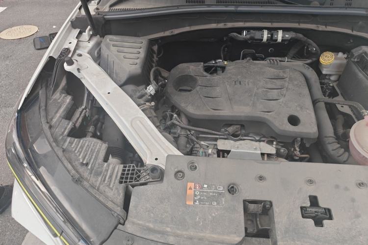 Used Roewe RX5 2023 PLUS 330TGI Automatic Trendsetting Smart Edition Engine Bay Right