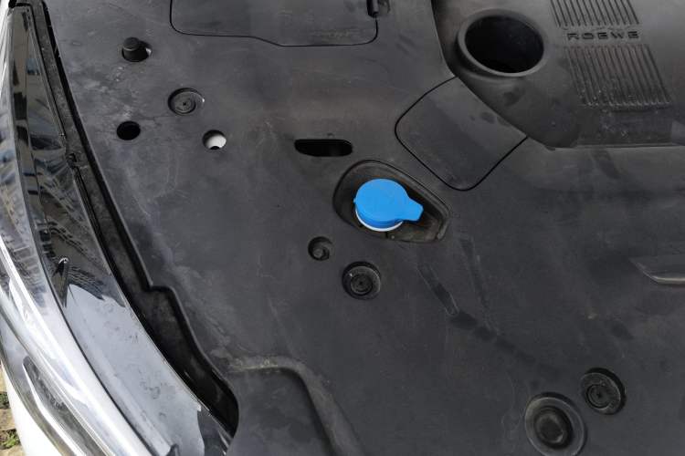Used Roewe RX5 2023 1.5T Prestige Sliding-Screen Version Engine Bay Right