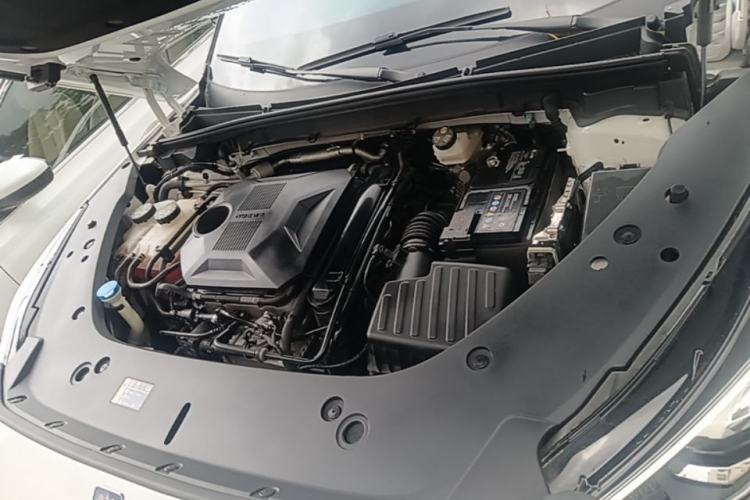 Used Roewe RX5 2023 1.5T Elite Edition Engine Bay