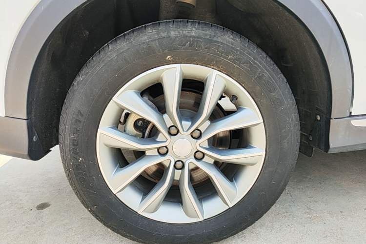 Used Roewe RX5 2023 PLUS 330TGI Automatic Trendsetting Smart Edition Exterior 5