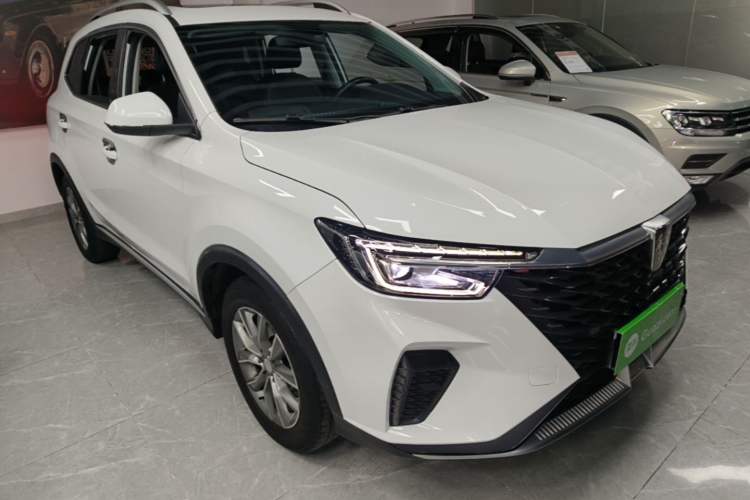 Used Roewe RX5 2023 PLUS 330TGI Automatic Trendsetting Smart Edition Front Right 45 Deg