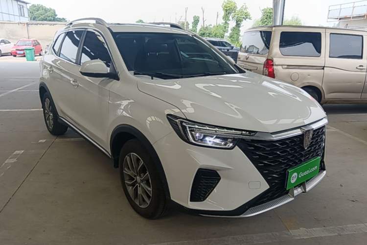 Used Roewe RX5 2023 PLUS 330TGI Automatic Trendsetting Smart Edition Front Right 45 Deg