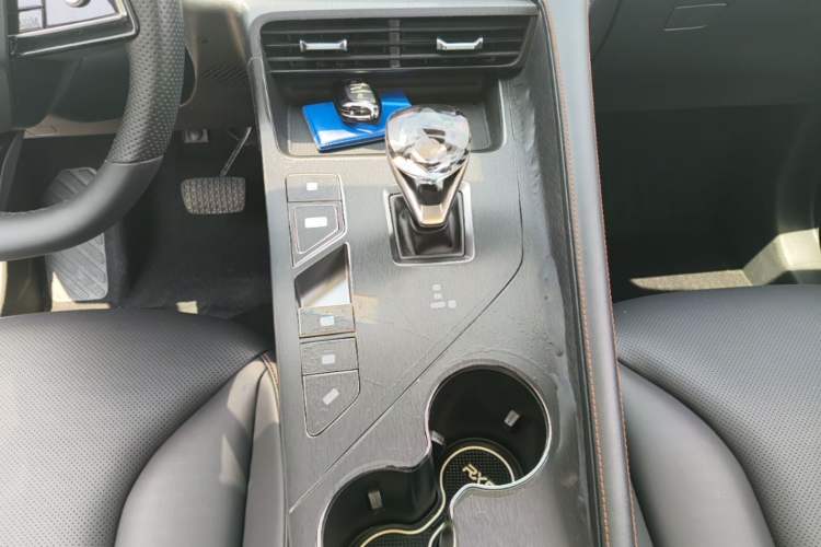 Used Roewe RX5 2023 1.5T Luxury Sliding-Screen Version Gear Lever