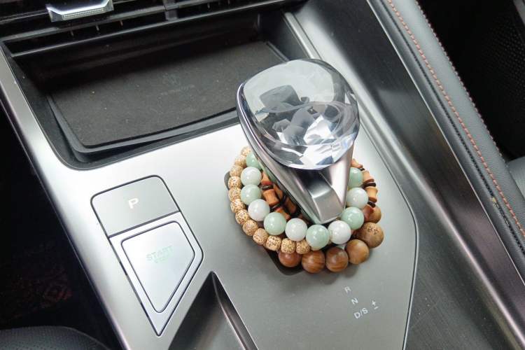 Used Roewe RX5 2023 1.5T Elite Edition Gear Lever