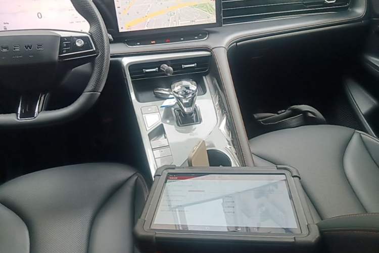 Used Roewe RX5 2023 1.5T Elite Edition Gear Lever