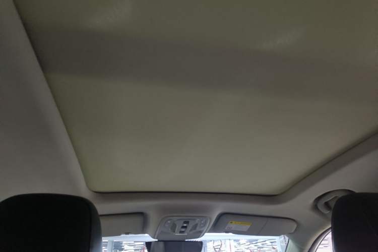 Used Roewe RX5 2023 PLUS 330TGI Automatic Trendsetting Smart Edition Headliner