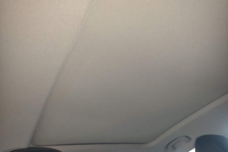 Used Roewe RX5 2023 PLUS 330TGI Automatic Trendsetting Smart Edition Headliner