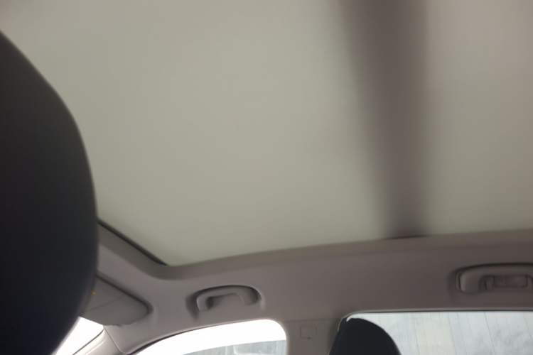 Used Roewe RX5 2023 PLUS 330TGI Automatic Trendsetting Smart Edition Headliner