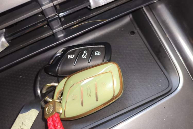 Used Roewe RX5 2023 1.5T Elite Edition Interior 1