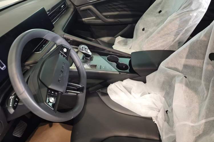 Used Roewe RX5 2023 1.5T Comfort Edition Interior 3