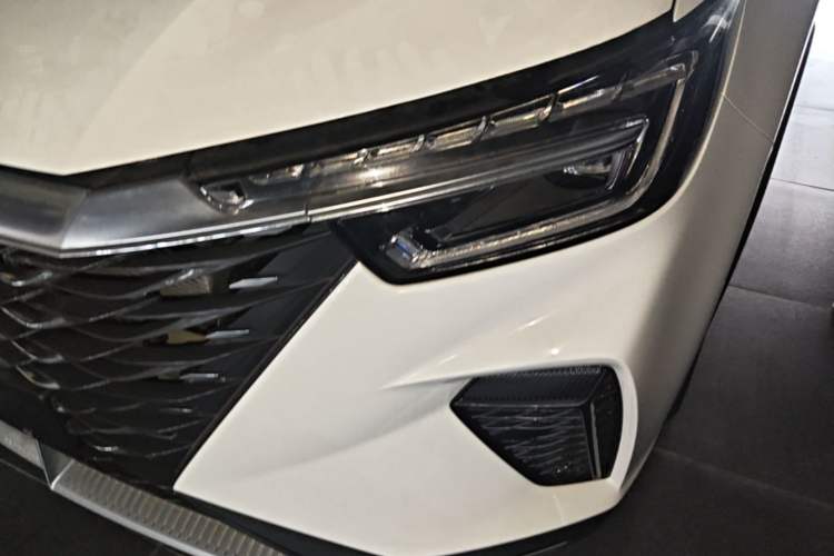 Used Roewe RX5 2023 PLUS 330TGI Automatic Trendsetting Smart Edition Left Front Headlight