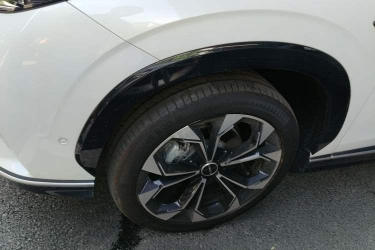 Used Roewe RX5 2023 1.5T Flagship Intelligent Driving Edition Left Front Wheel Hub