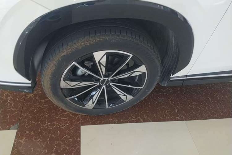 Used Roewe RX5 2023 1.5T Elite Edition Left Front Wheel Hub
