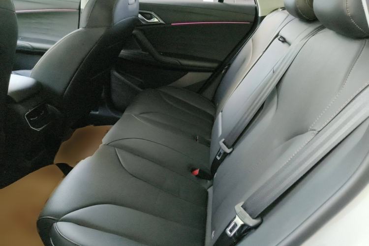Used Roewe RX5 2023 1.5T Flagship Intelligent Driving Edition Left Rear Seat