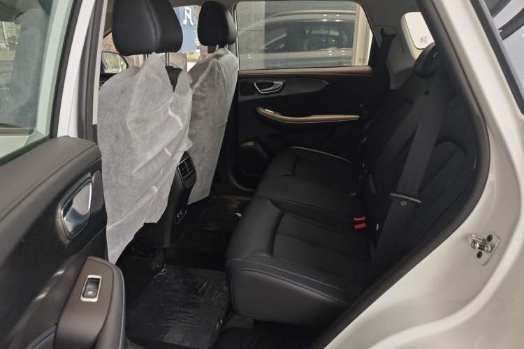 Used Roewe RX5 2023 PLUS 330TGI Automatic Trendsetting Smart Edition Left Rear Seat