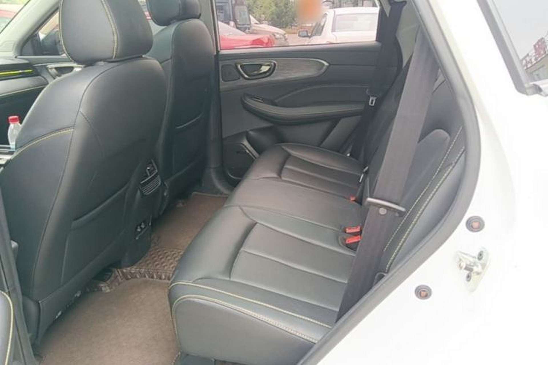 Used Roewe RX5 2023 PLUS 330TGI Automatic Trendsetting Smart Edition Left Rear Seat