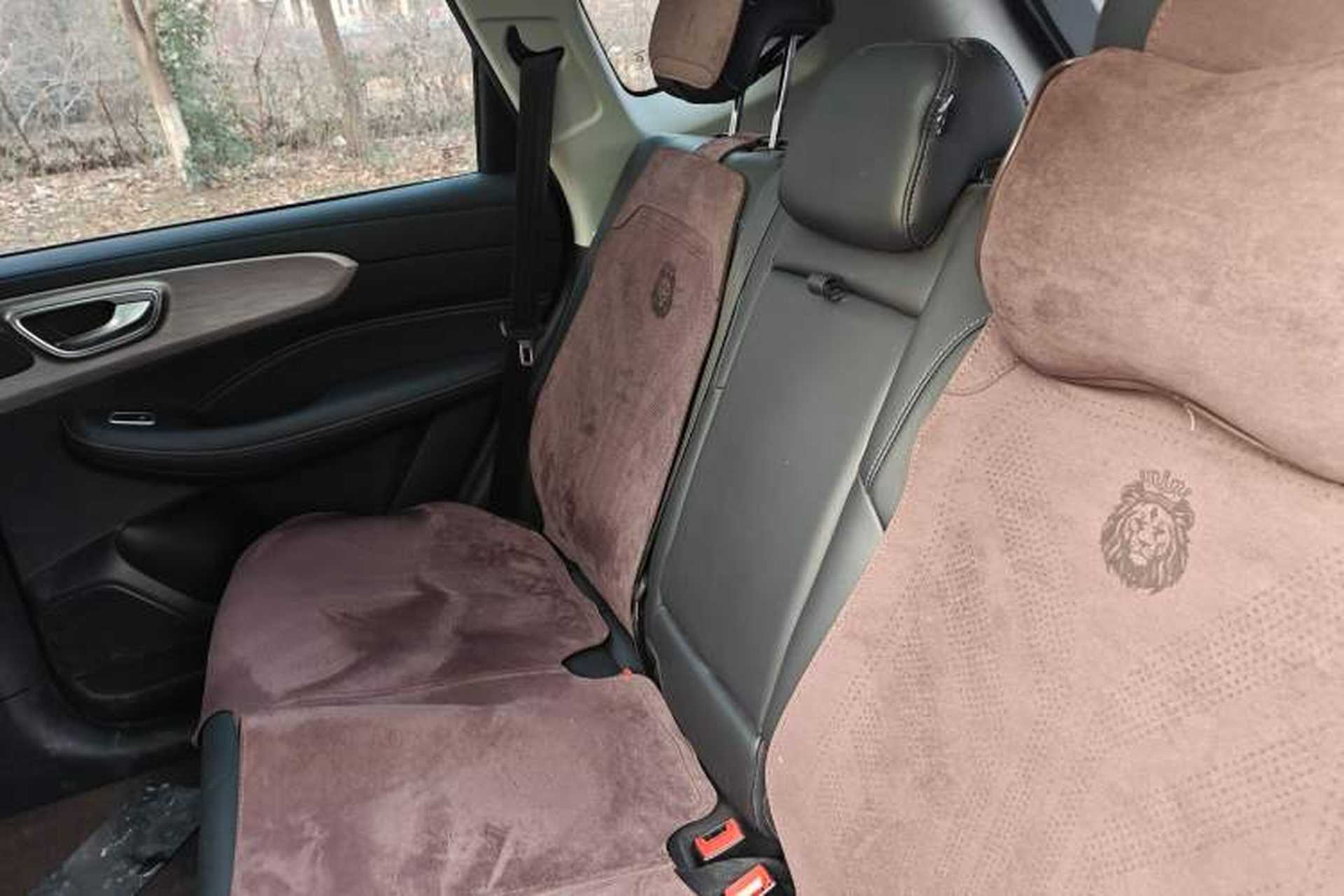 Used Roewe RX5 2023 PLUS 330TGI Automatic Trendsetting Smart Edition Left Rear Seat
