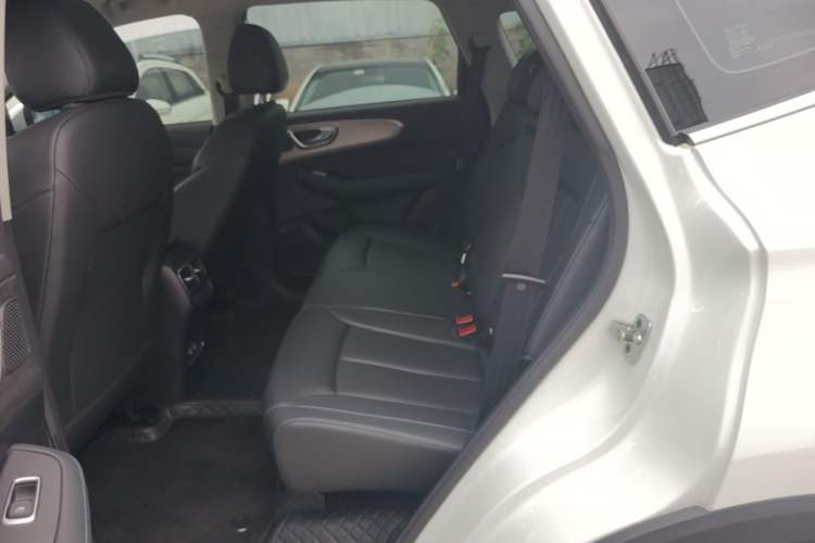 Used Roewe RX5 2023 PLUS 330TGI Automatic Trendsetting Smart Edition Left Rear Seat