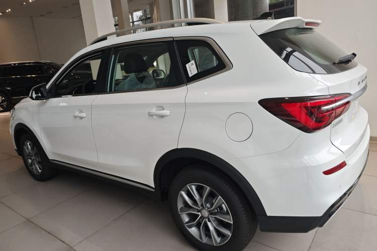 Used Roewe RX5 2023 PLUS 330TGI Automatic Trendsetting Smart Edition Left Side