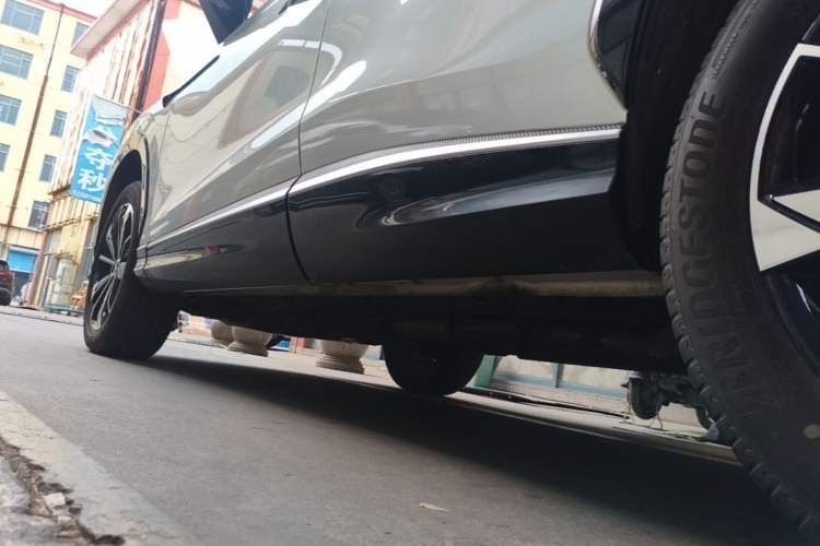 Used Roewe RX5 2023 1.5T Elite Edition Left Side Sill