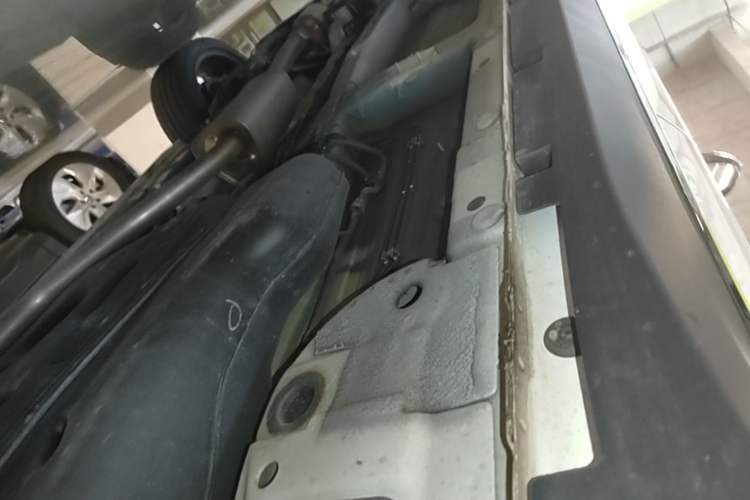 Used Roewe RX5 2023 PLUS 330TGI Automatic Trendsetting Smart Edition Left Side Sill