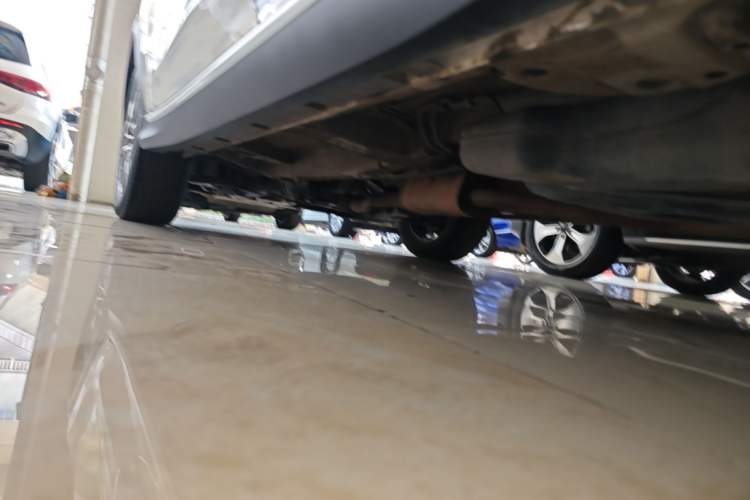 Used Roewe RX5 2023 PLUS 330TGI Automatic Trendsetting Smart Edition Left Side Sill