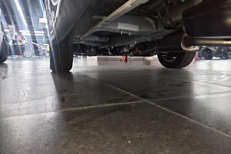 Used Roewe RX5 2023 PLUS 330TGI Automatic Trendsetting Smart Edition Left Side Sill