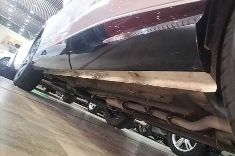 Used Roewe RX5 2023 1.5T Elite Edition Left Side Sill