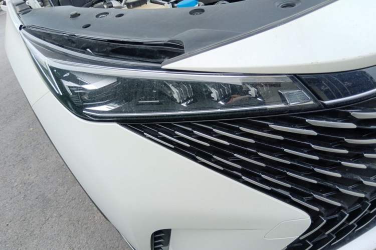 Used Roewe RX5 2023 1.5T Elite Edition Right Front Headlight