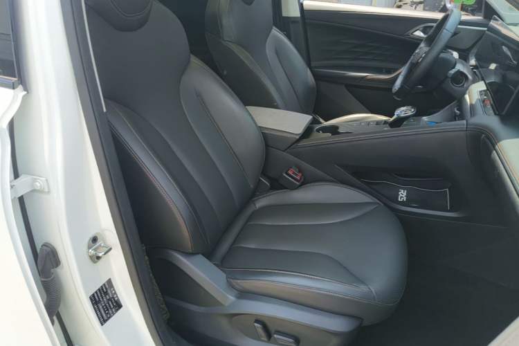 Used Roewe RX5 2023 1.5T Luxury Sliding-Screen Version Right Front Seat