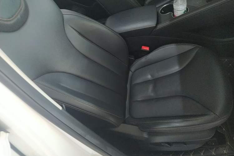 Used Roewe RX5 2023 1.5T Elite Edition Right Front Seat