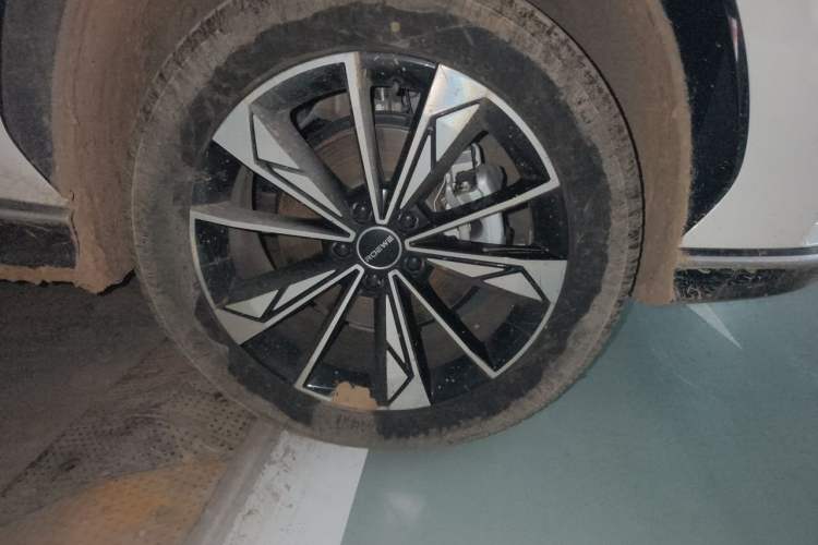 Used Roewe RX5 2023 1.5T Elite Edition Right Front Wheel Hub