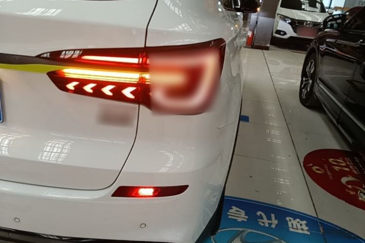Used Roewe RX5 2023 PLUS 330TGI Automatic Trendsetting Smart Edition Right Rear Taillight