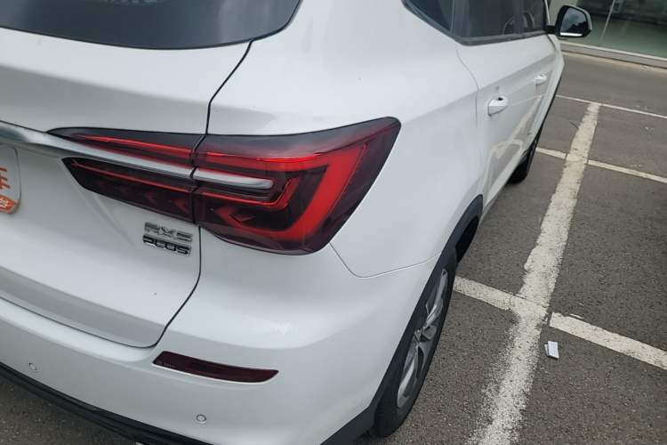 Used Roewe RX5 2023 PLUS 330TGI Automatic Trendsetting Smart Edition Right Rear Taillight